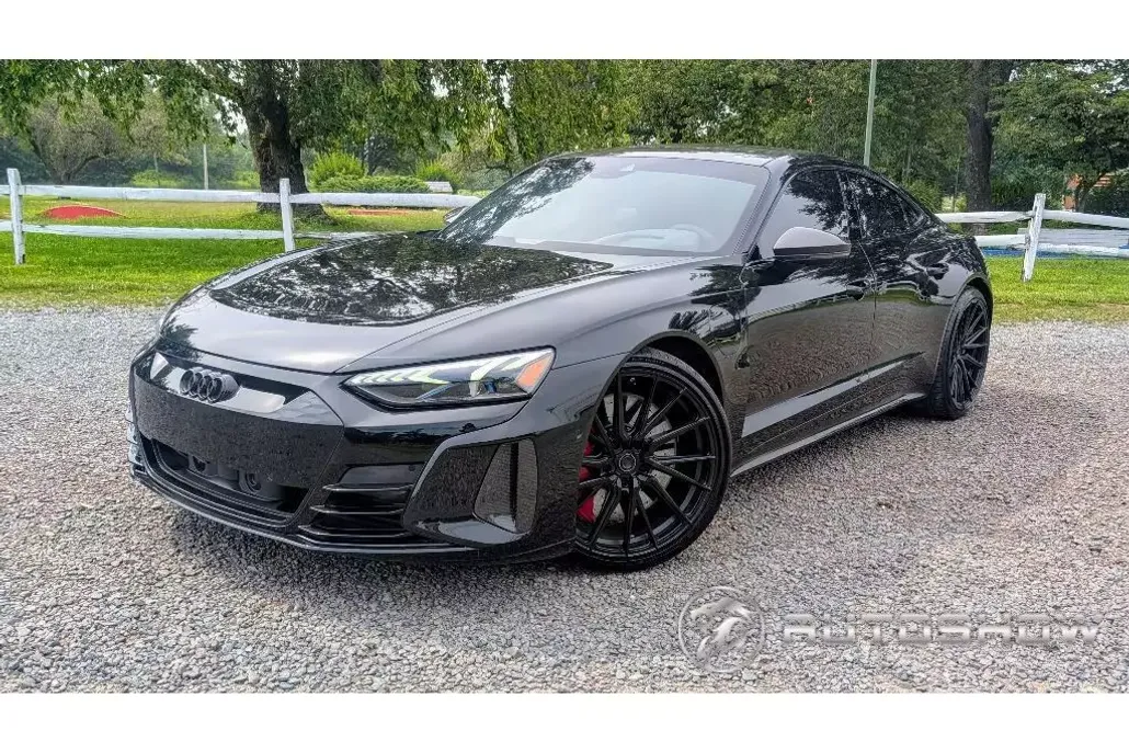 2022 Audi RS e-tron GT Base photo 1