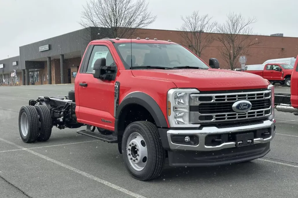 2025 Ford F-550 XL photo 1