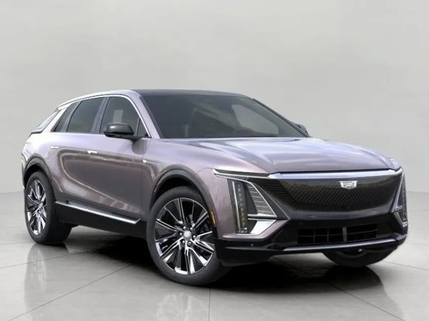 2025 Cadillac Lyriq Luxury photo 1