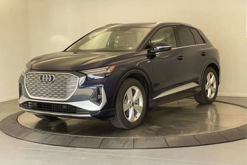 2025 Audi Q4 55 E-tron Prestige photo 1