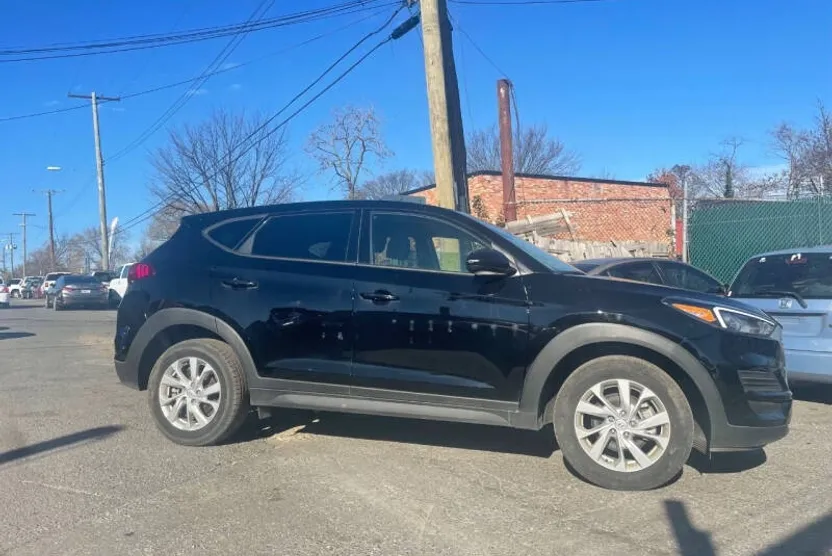 2019 Hyundai Tucson SE photo 1
