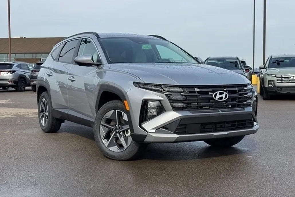 2025 Hyundai Tucson SEL photo 1