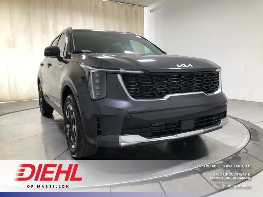 2025 Kia Sorento S photo 1