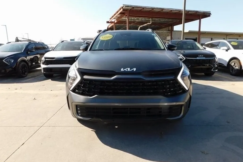 2024 Kia Sportage Plug-In Hybrid X-Line photo 1