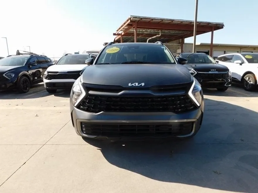2024 Kia Sportage Plug-In Hybrid X-Line photo 1
