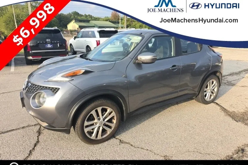 2015 Nissan Juke S photo 1