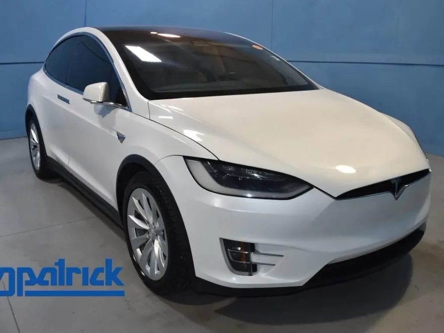 2017 Tesla Model X 75D photo 1