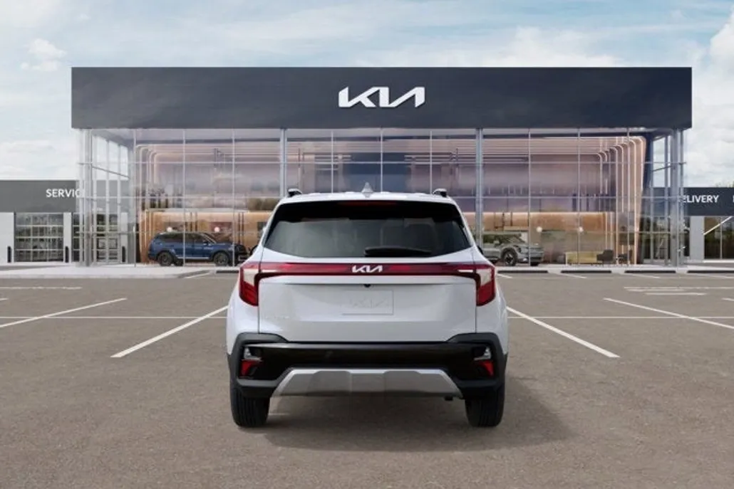 2026 Kia Seltos EX photo 1