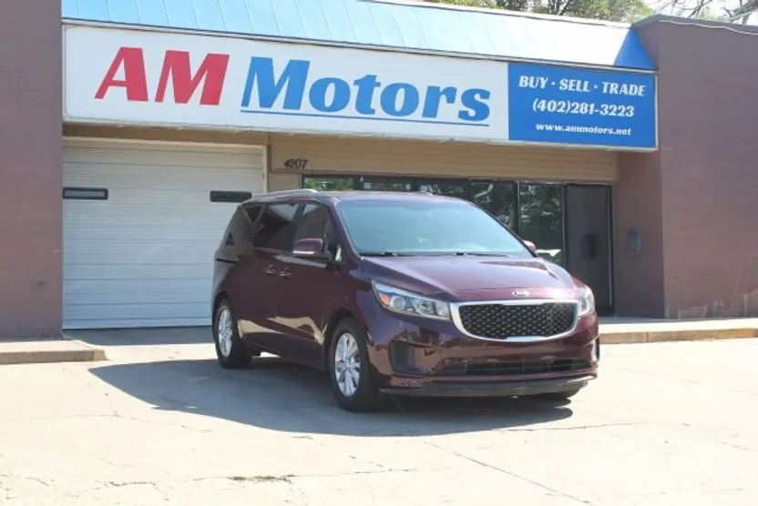 2016 Kia Sedona LX photo 1