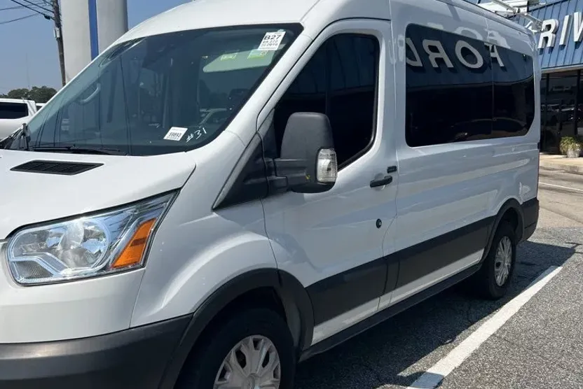 2019 Ford Transit photo 1