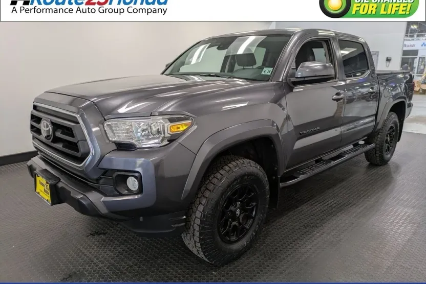 2021 Toyota Tacoma SR5 V6 photo 1