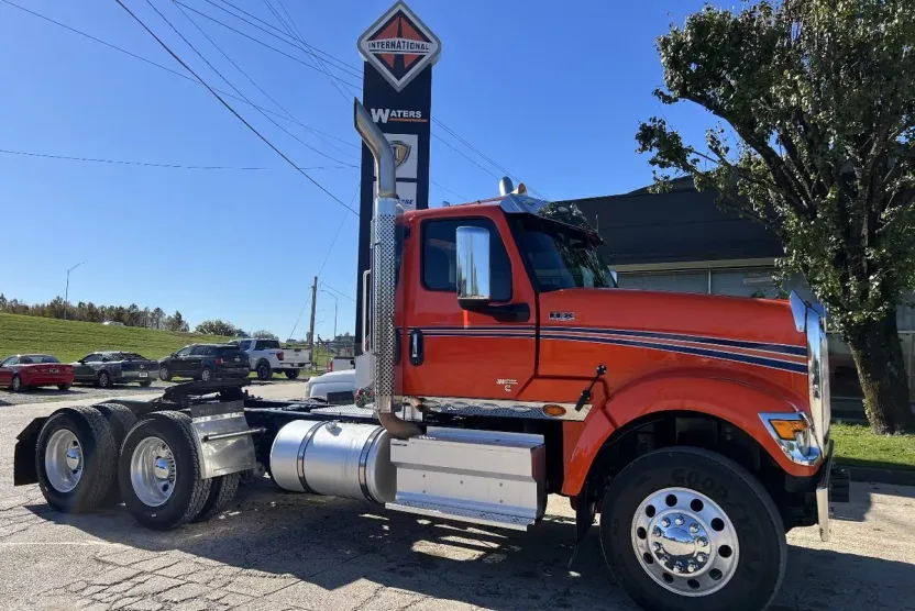 2022 International HX520 HX photo 1
