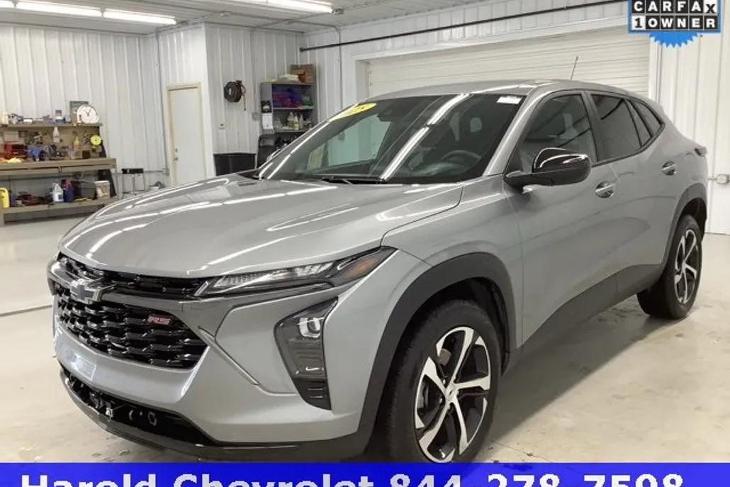 2025 Chevrolet Trax photo 1