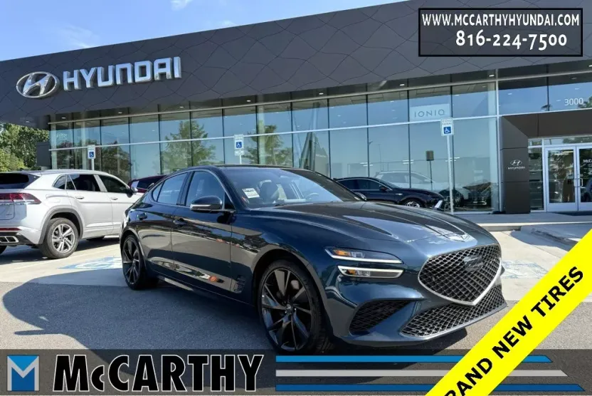 2022 Genesis G70 3.3T photo 1
