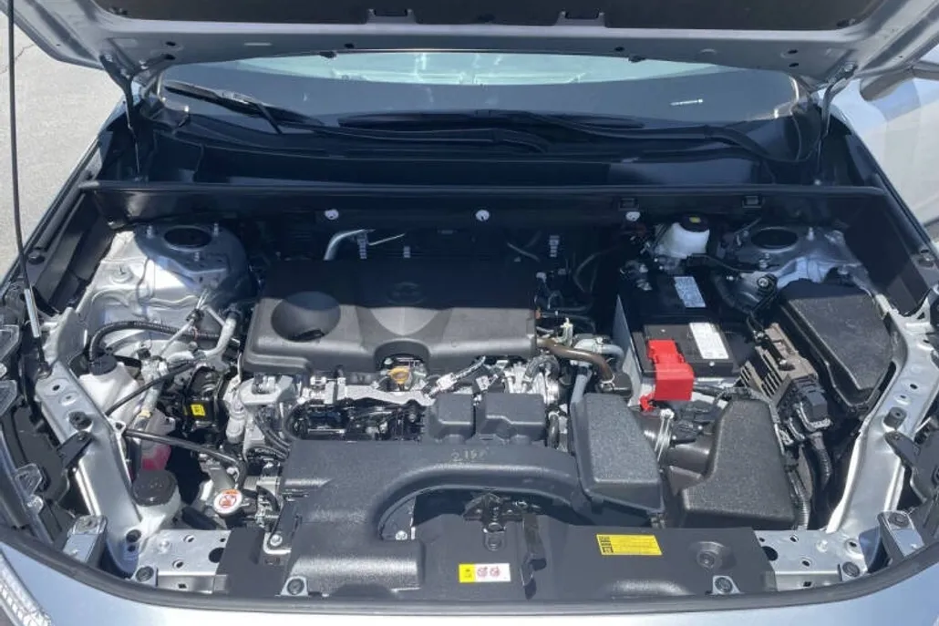 2022 Toyota RAV4 XLE photo 1