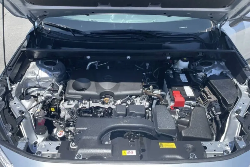 2022 Toyota RAV4 XLE photo 1