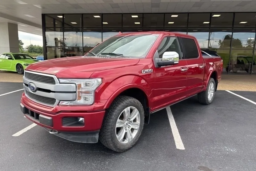 2019 Ford F-150 Platinum photo 1