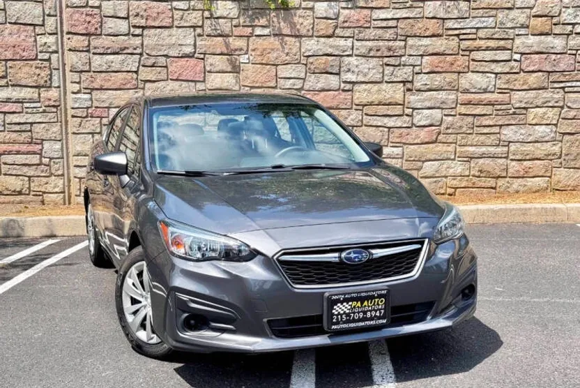 2018 Subaru Impreza Base photo 1