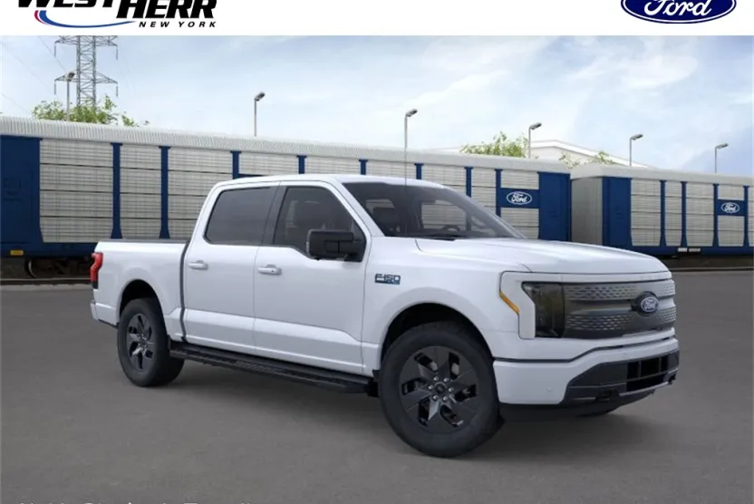2025 Ford F-150 Lightning photo 1