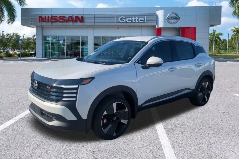 2025 Nissan Kicks SR photo 1