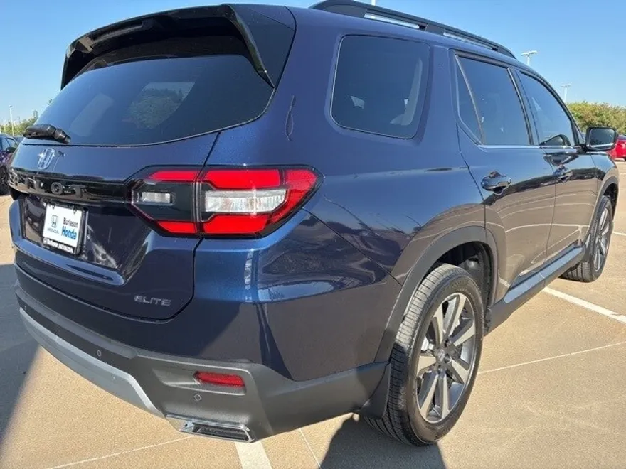 2025 Honda Pilot Elite photo 1
