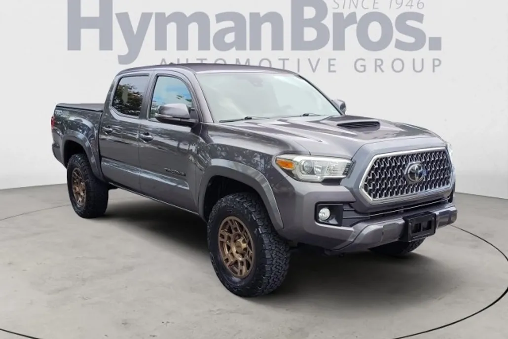 2018 Toyota Tacoma TRD Sport 4x4 Double Cab photo 1