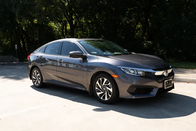 2017 Honda Civic EX photo 1
