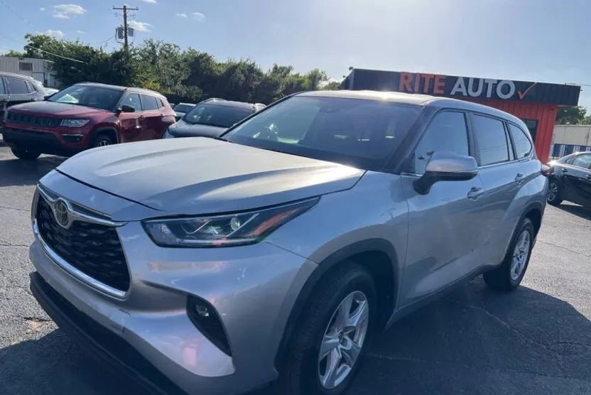 2023 Toyota Highlander Limited Platinum XLE XSE photo 1