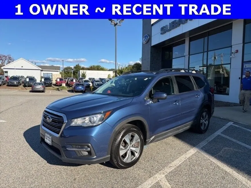 2022 Subaru Ascent Premium photo 1