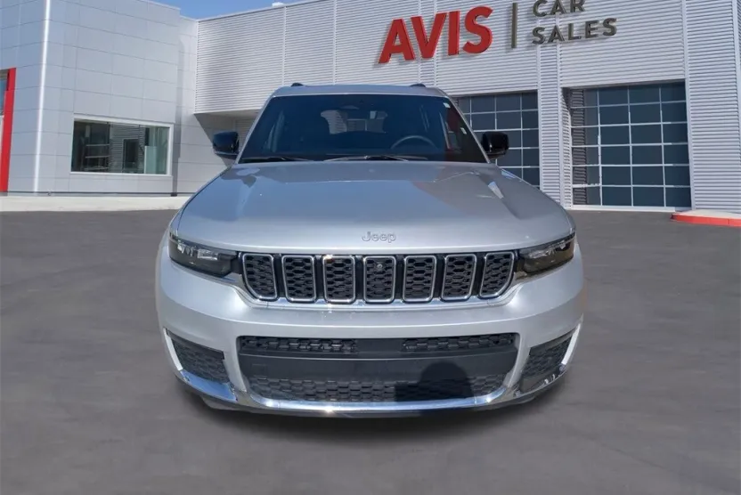 2024 Jeep Grand Cherokee Limited photo 1