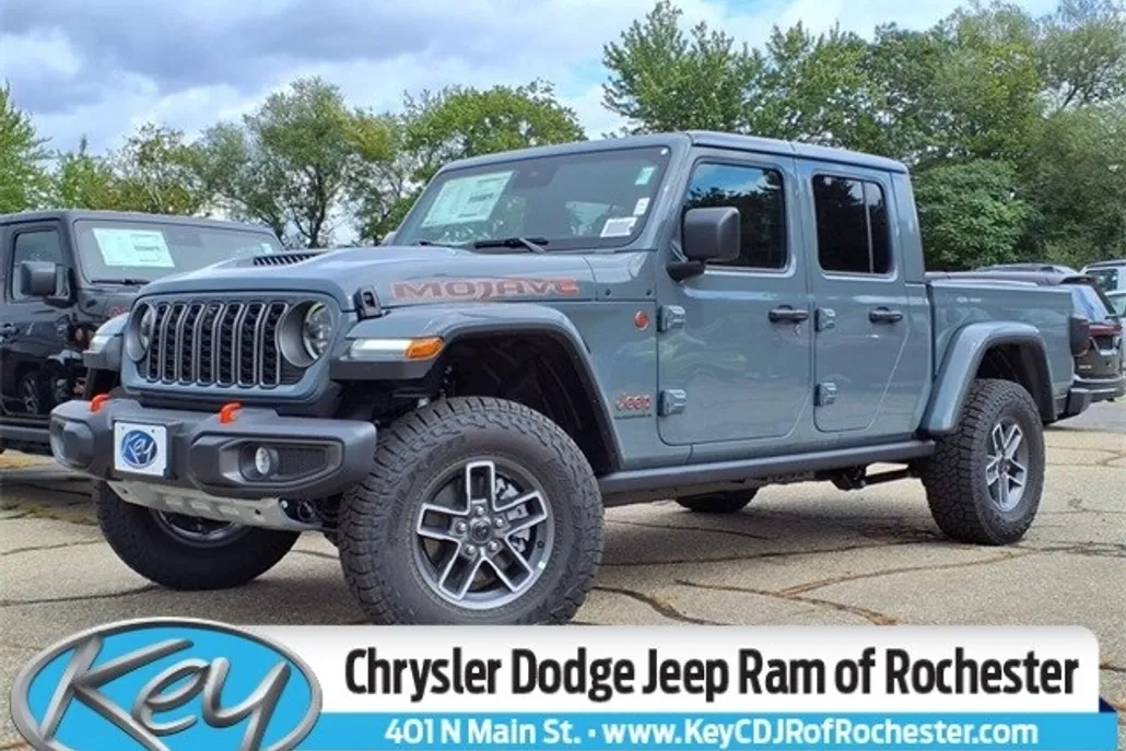 2025 Jeep Gladiator Mojave photo 1