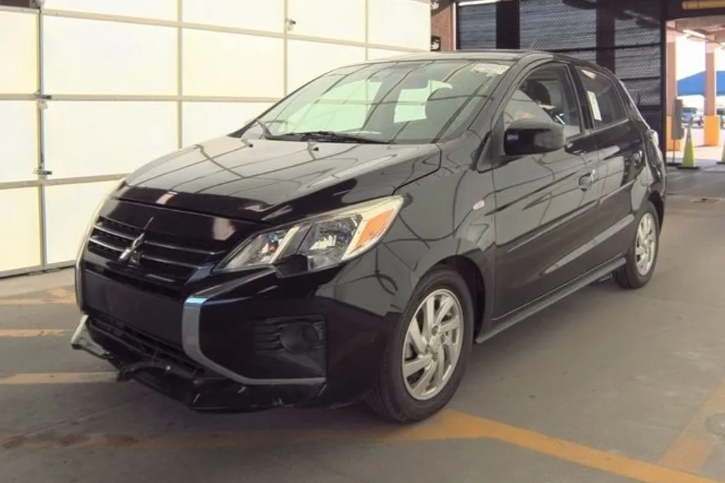 2022 Mitsubishi Mirage LE photo 1