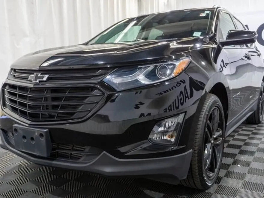 2020 Chevrolet Equinox LT photo 1