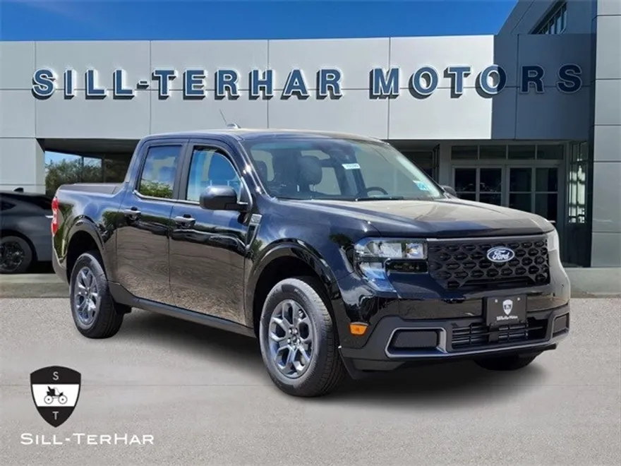 2025 Ford Maverick XLT photo 1