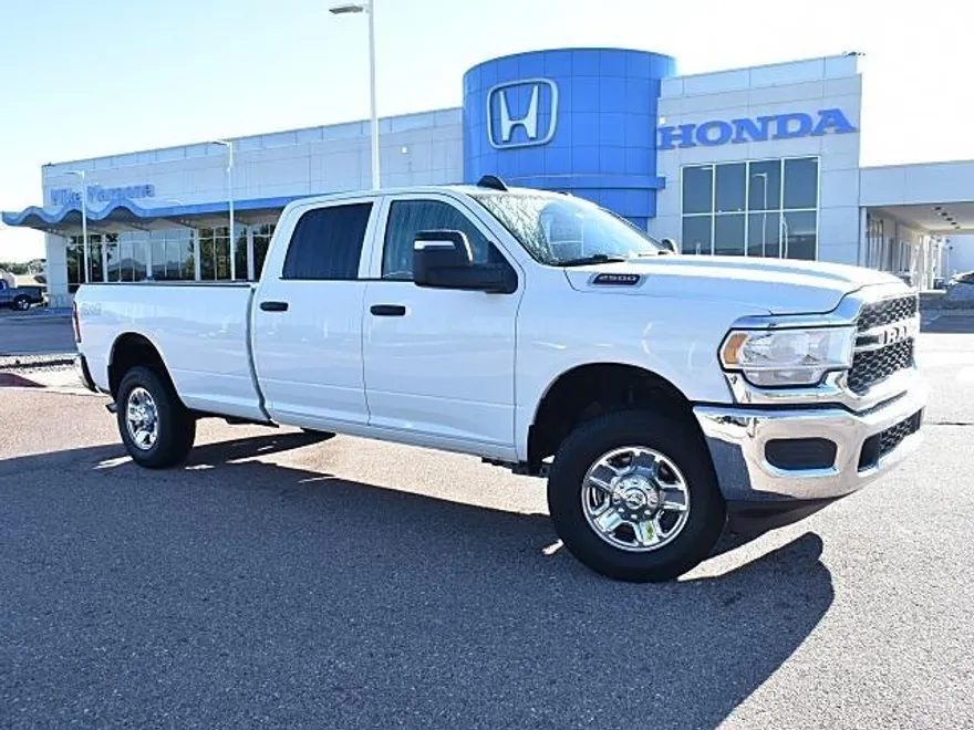 2024 Ram 2500 Tradesman photo 1
