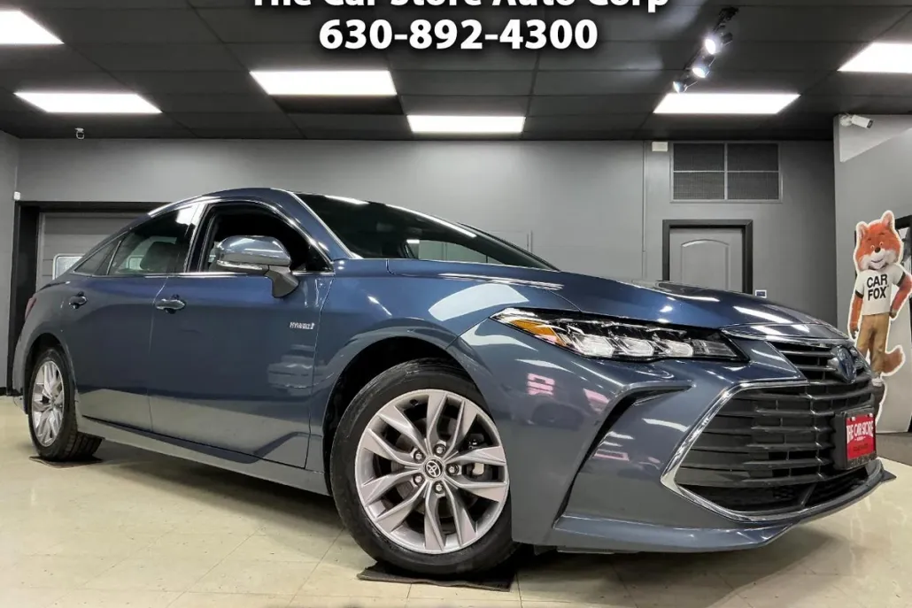 2021 Toyota Avalon Hybrid XLE photo 1