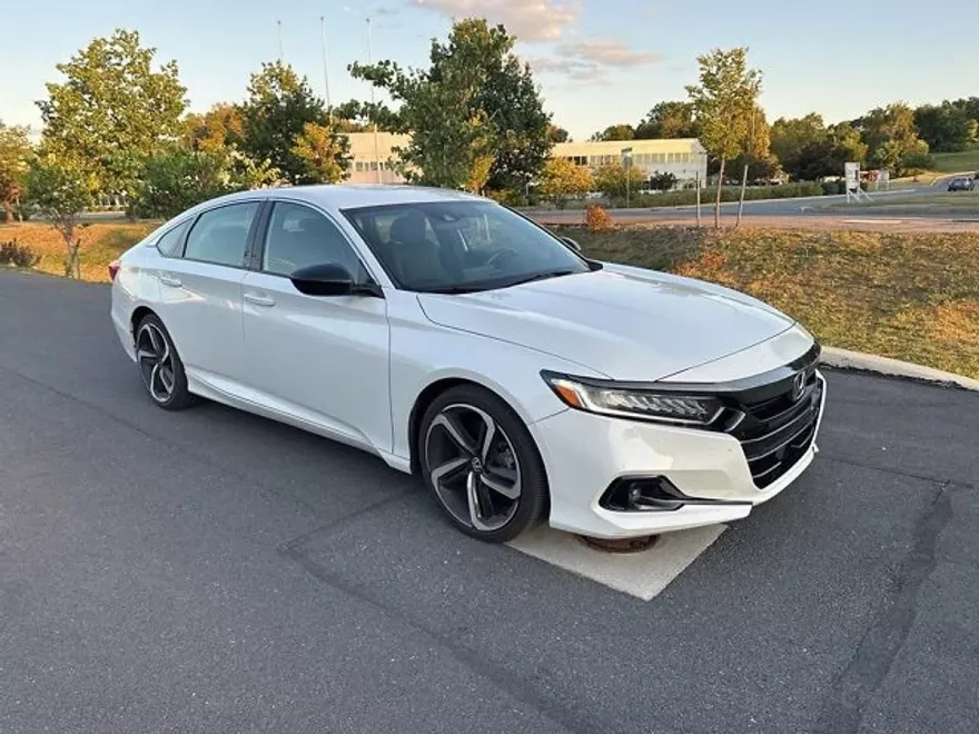 2022 Honda Accord Sport 1.5T photo 1