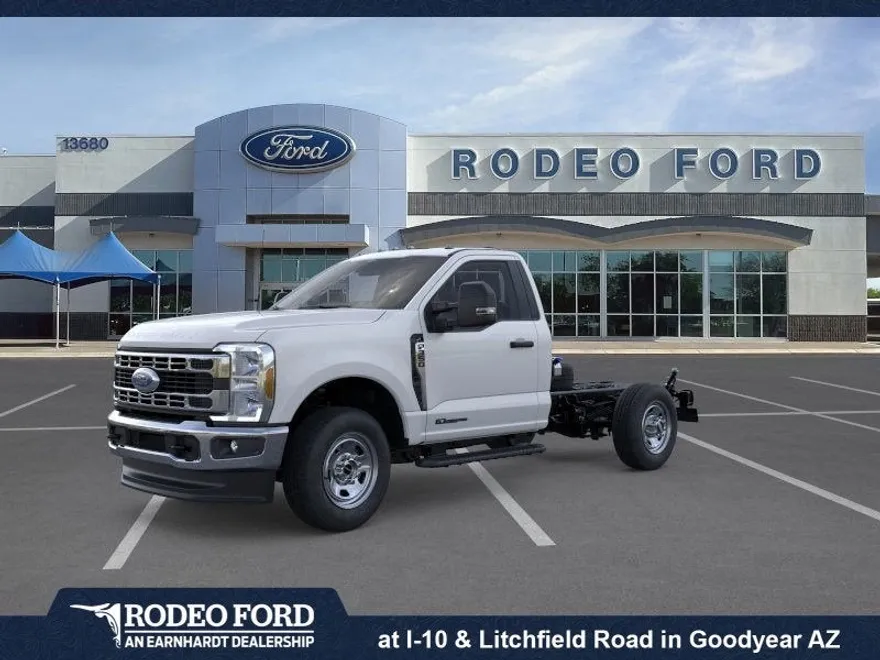 2025 Ford F-350 XL photo 1