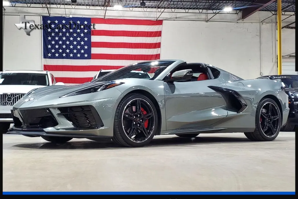 2023 Chevrolet Corvette 2LT photo 1