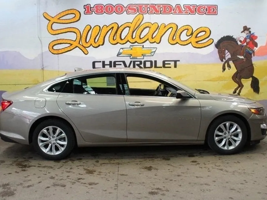 2023 Chevrolet Malibu 1LT photo 1
