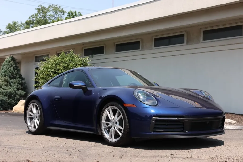 2022 Porsche 911 4 photo 1