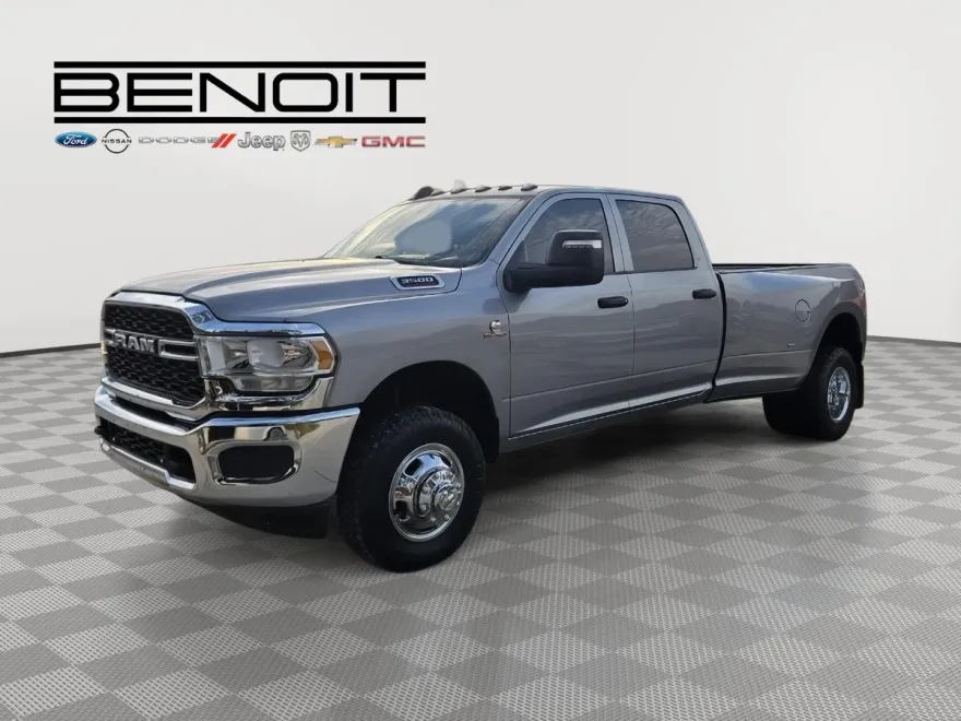 2024 Ram 3500 Tradesman photo 1