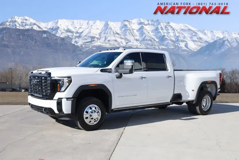 2025 Gmc Sierra 3500 HD Denali Ultimate photo 1