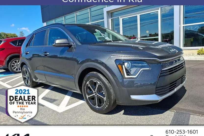 2024 Kia Niro EX photo 1