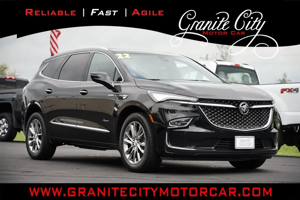 2022 Buick Enclave Avenir photo 1