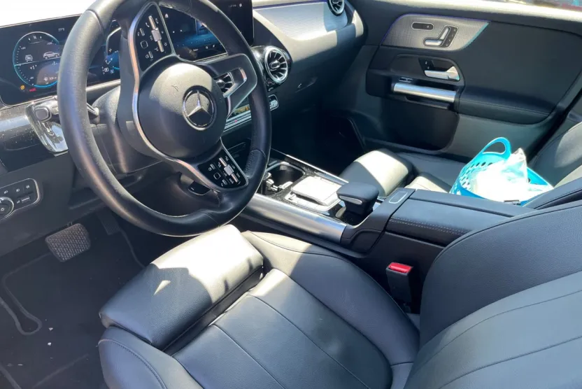 2023 Mercedes Benz GLA 250 4MATIC photo 1
