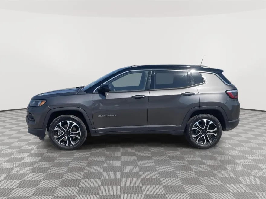 2023 Jeep Compass Limited photo 1