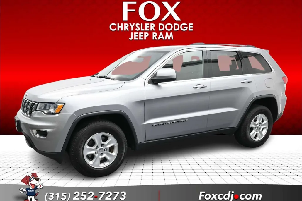 2017 Jeep Grand Cherokee Laredo photo 1