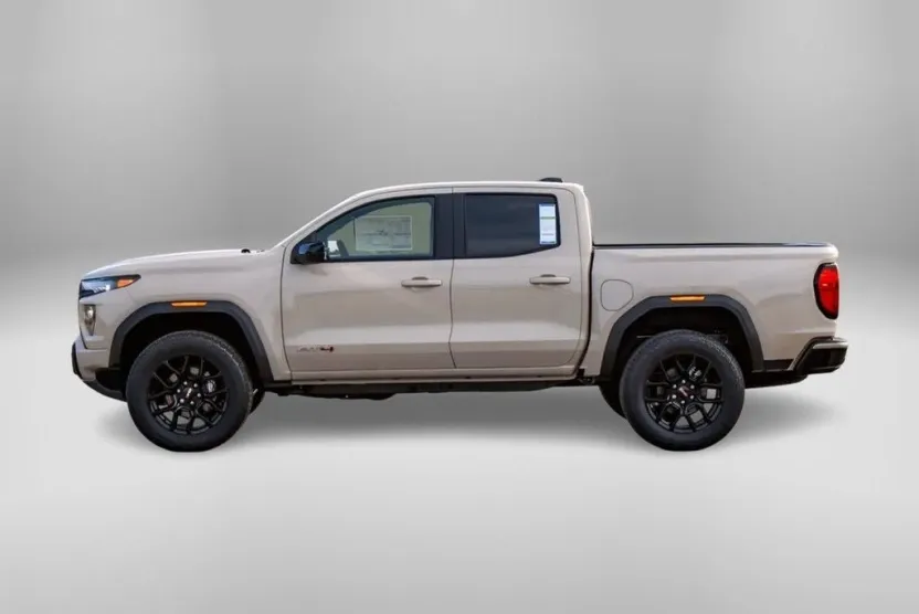 2026 Gmc Canyon AT4 photo 1