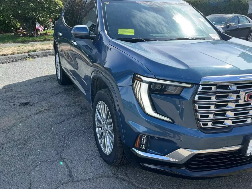 2026 Gmc Acadia Denali photo 1